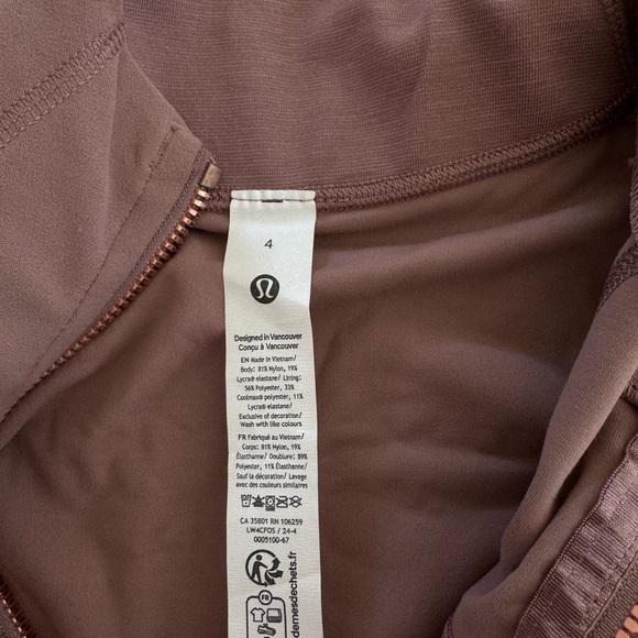 Lululemon Define Jacket nulu
Twilight Rose with rose gold zipper - Picture 4 of 13